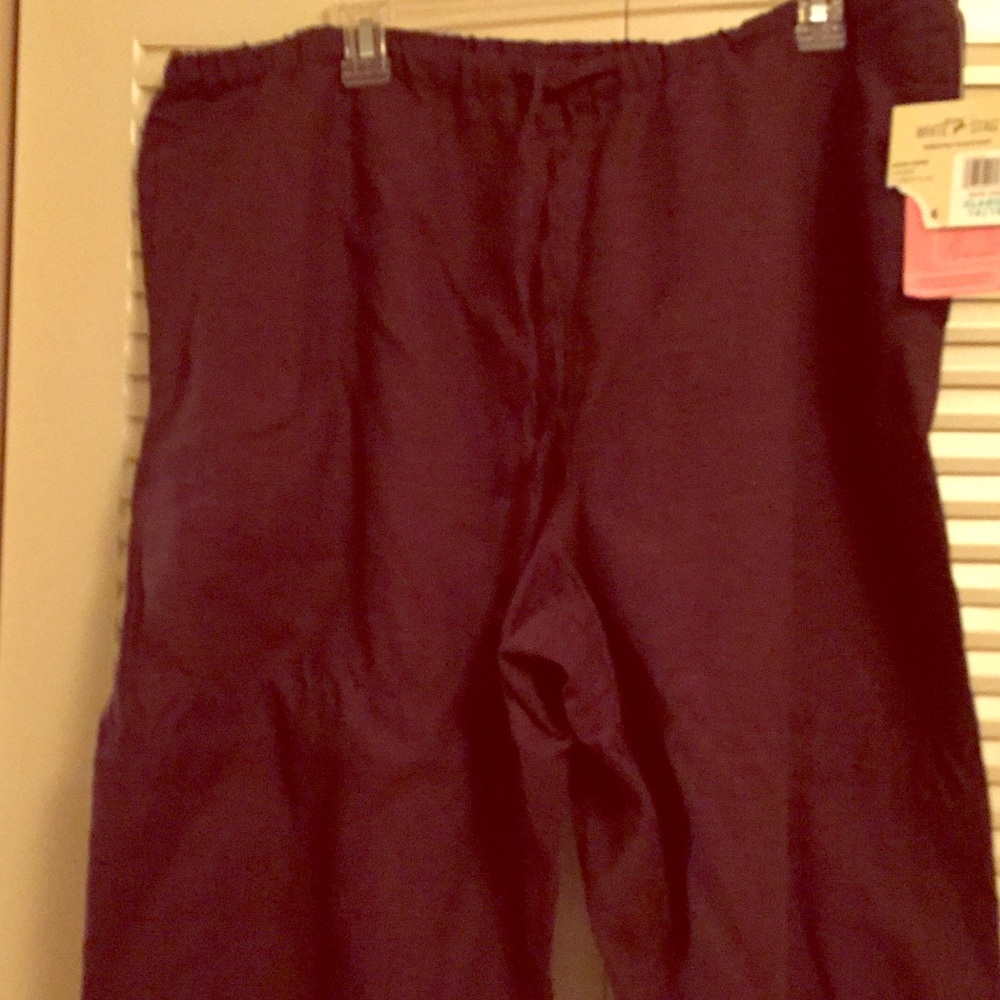 NWT Woman’s XL Deep Plum elastic waist Capri pant